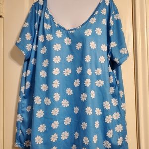 NWOT MissLook Blue Flower TShirt